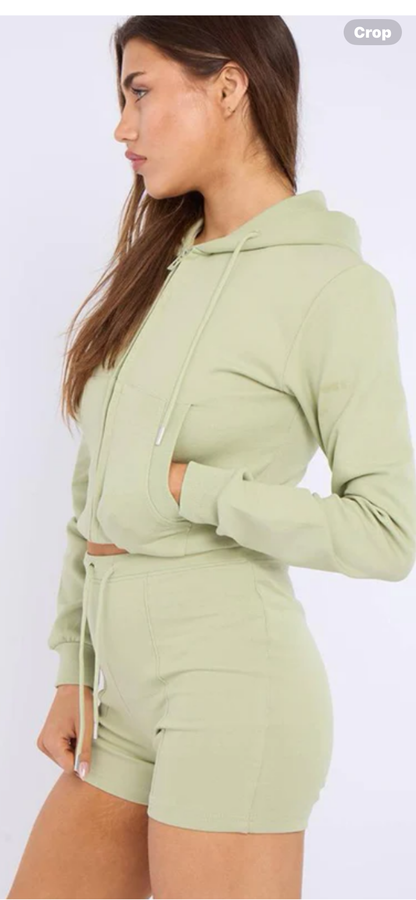 DAISY GREEN